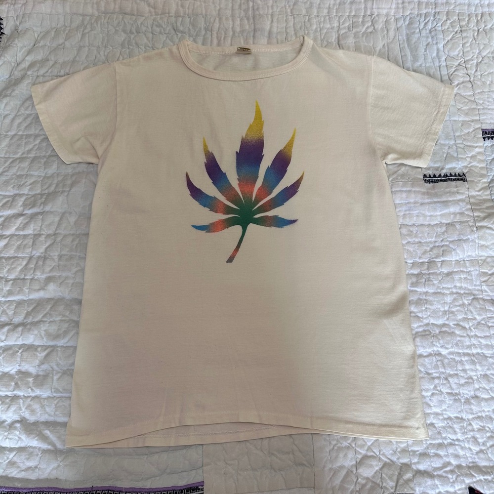Filth Mart T-Shirt Vintage Cream Graphic Tee Medium